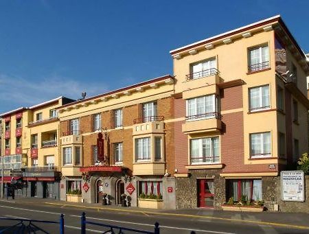 Hotel De La Matelote Булон сюр Мер Екстериор снимка